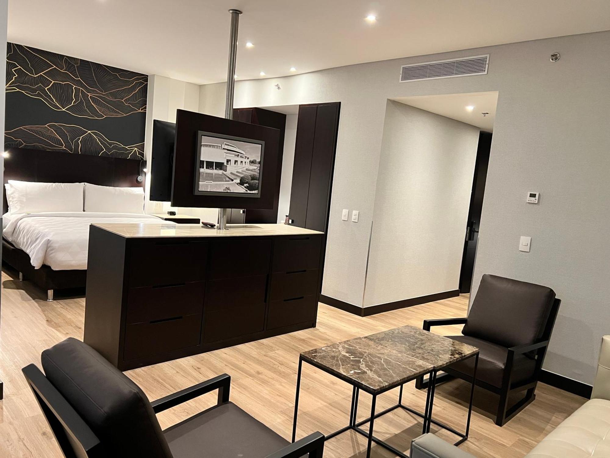 Holiday Inn Bogota Airport By Ihg Eksteriør billede